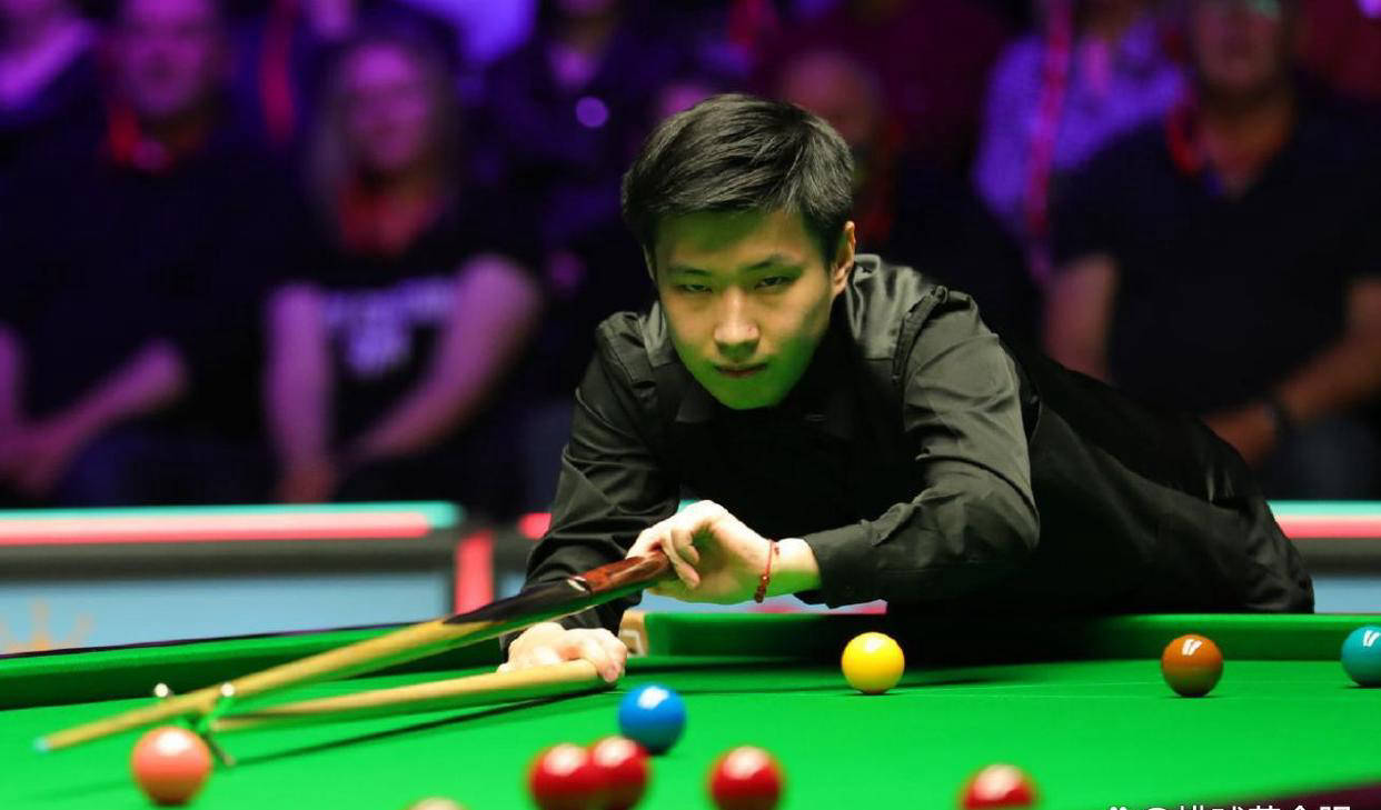 他在关键时 他在关键时