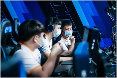 斯班狮吼猛 斯班狮吼猛